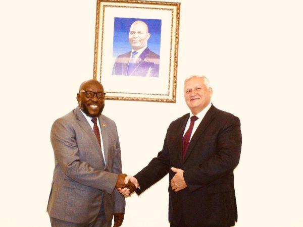 d240a25fc111447a85a3594865868494